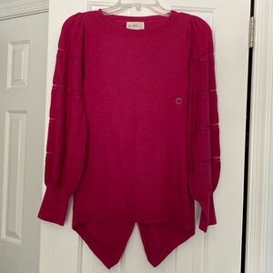 “Blue dahlia” hot pink Top. Size XS